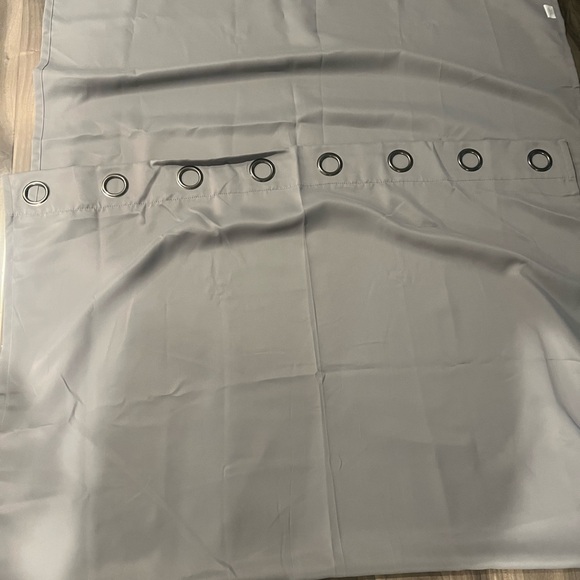 Long curtains blackout 52x96 - Picture 2 of 2